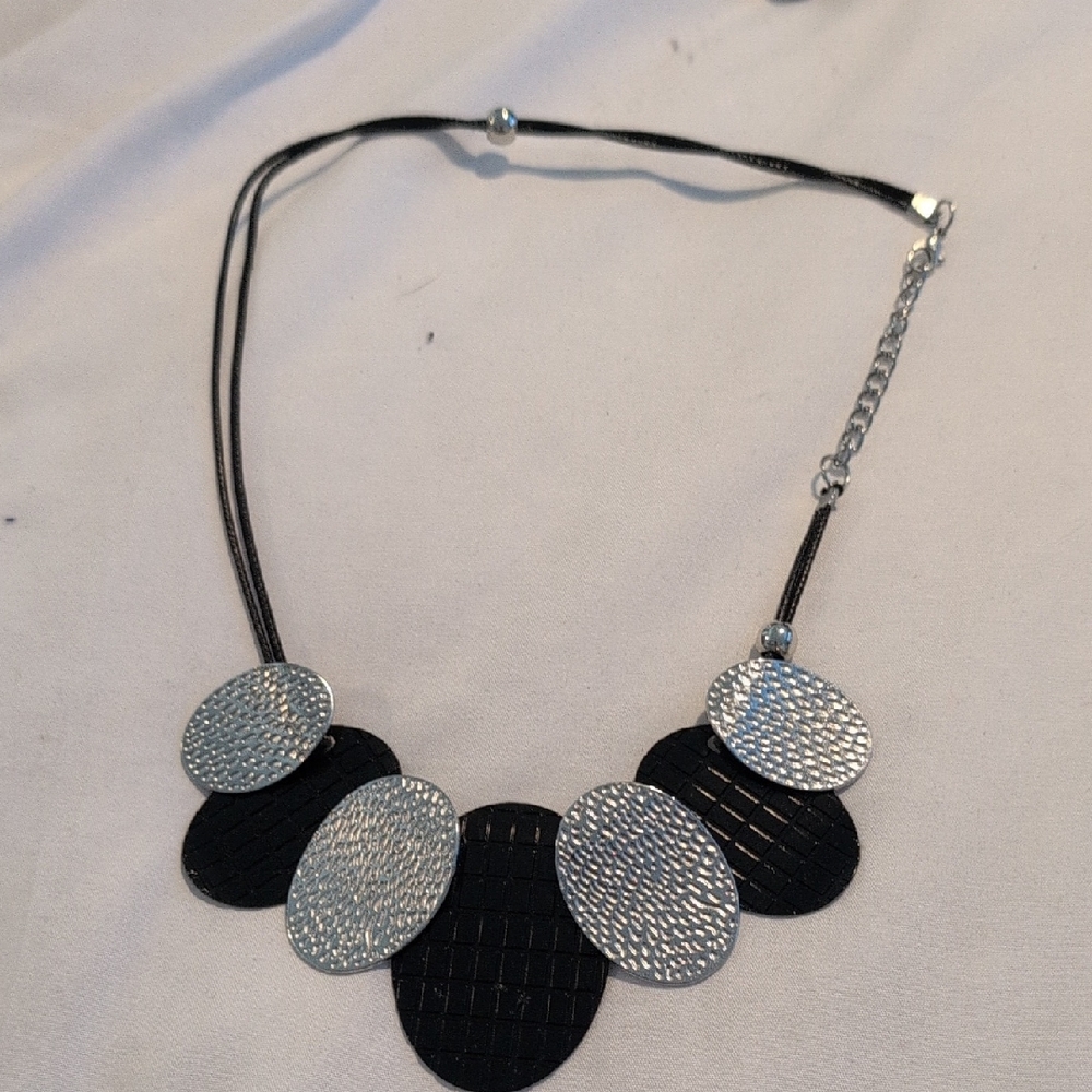 Elegant Black and Silver Necklace